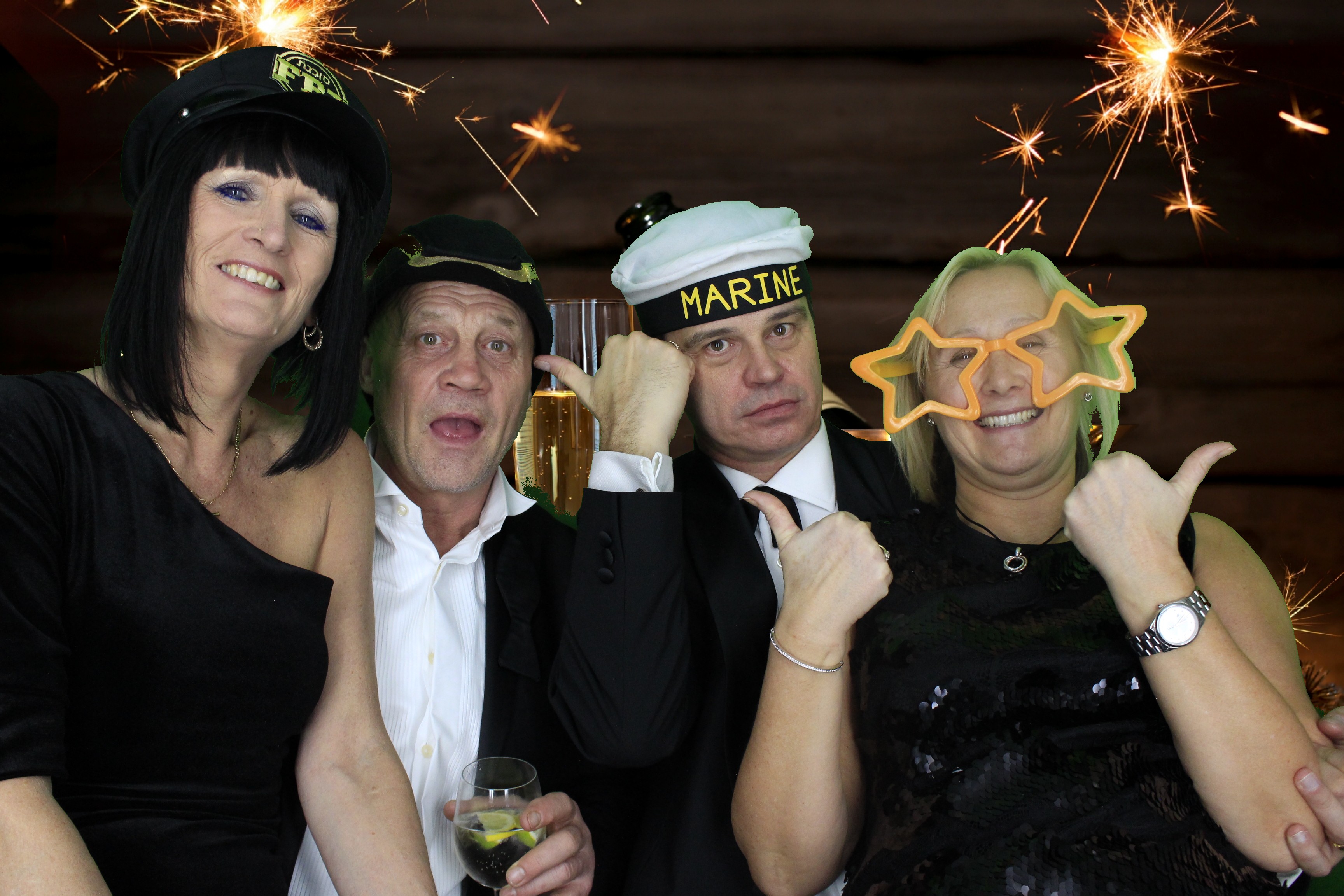 New Years Eve Party Silvermere | View more photos from the event at gallery.myphotoboothexperience.co.uk/u/MyPhotoBoothExperienceLtd/New-Years-Eve-Party-Silvermere